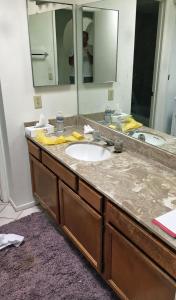 Casa-Real-Townhouse-Tucson bathroom-1